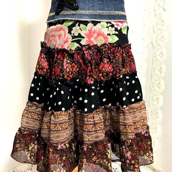 Girl Mania Boho Style Ruffled Skirt - Picture 4 of 7